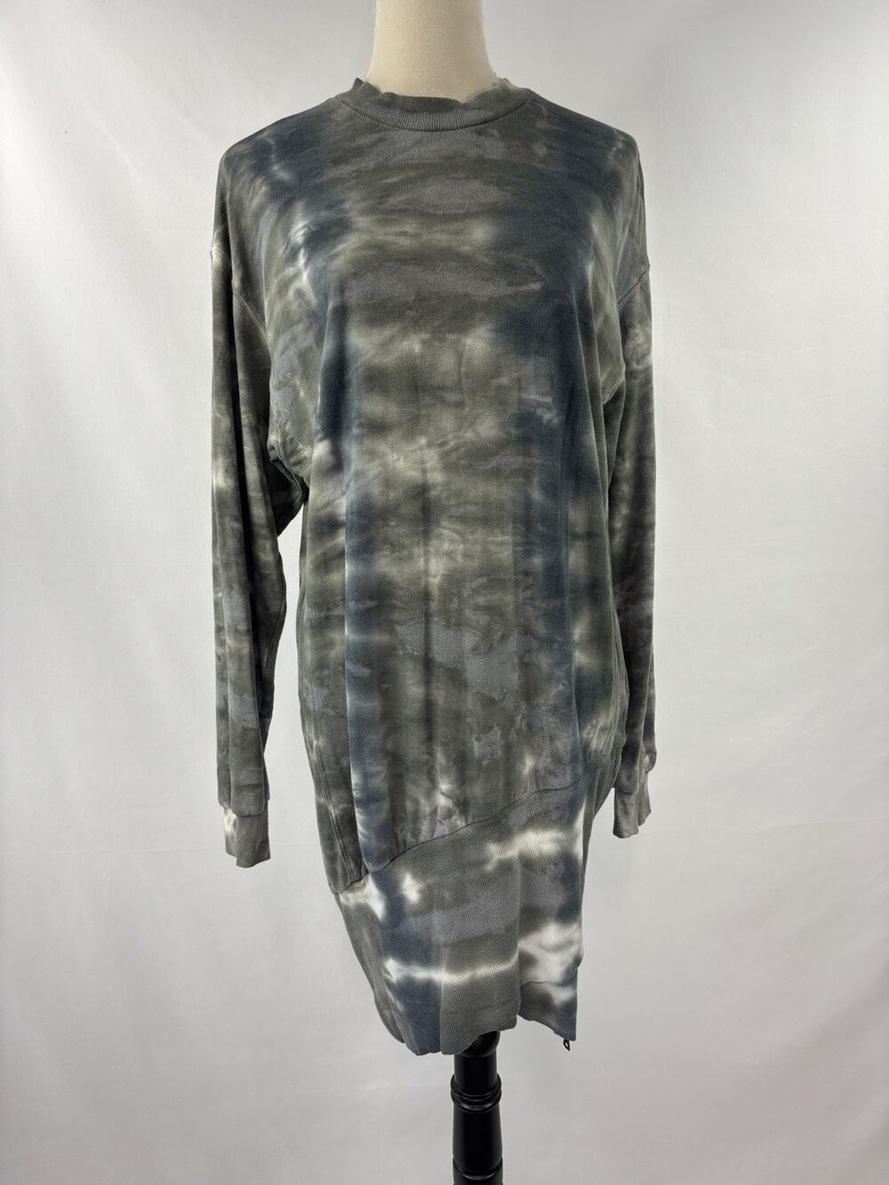 YFB Young Fabulous & Broke Tie Dye Dress Tunic Blue Grey Medium Asymmetrical